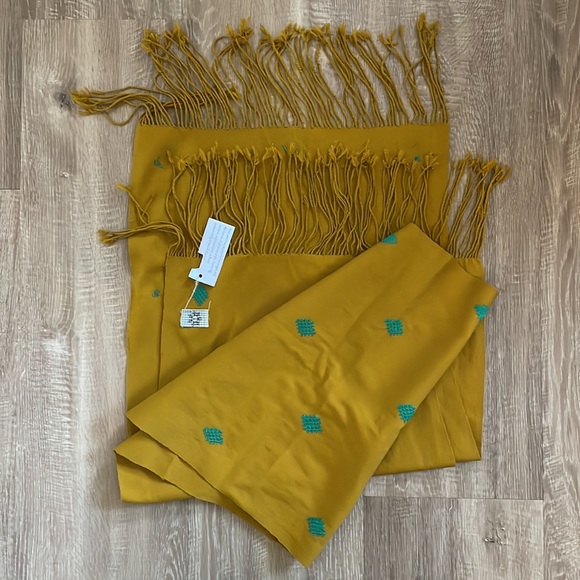 Beautiful Handmade Scarf CDK Bhutan Silk and Cotton Earth Toned Brown Tan Green - Picture 4 of 5